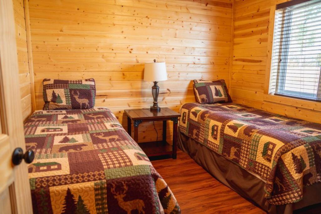 The Lodge At Van Hook New Town Esterno foto