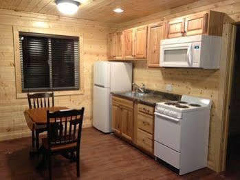 The Lodge At Van Hook New Town Esterno foto