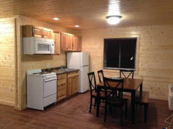 The Lodge At Van Hook New Town Esterno foto